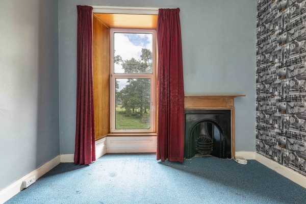 Sunnyhill Bed 5
