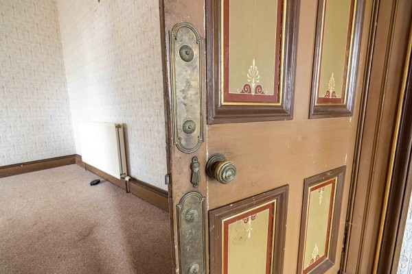 Sunnyhill Door detail