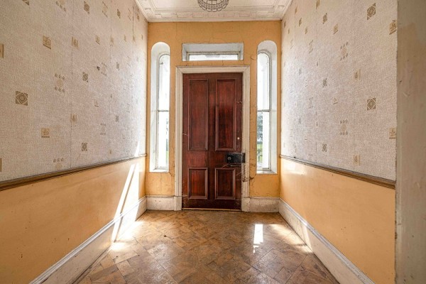 Sunnyhill Front Door