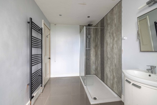 Sunnyhill Shower room