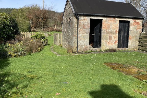 2 Ruglen Garden Sheds