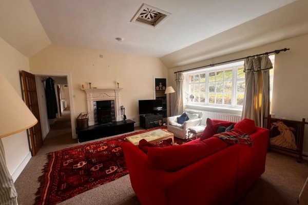 Laundry Cottage living room