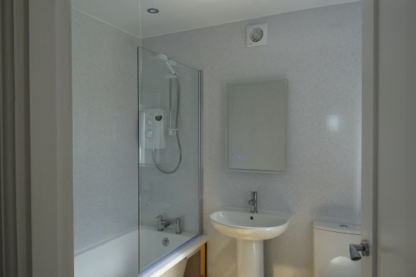 Wattaman Bathroom