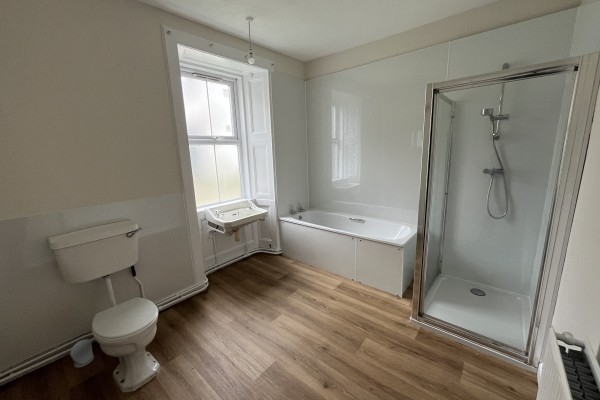 Gilmerston Bathroom